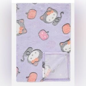 Primark Halloween Hello Kitty Purple Glow-in-the-Dark Throw
